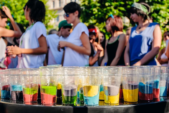 bataie cu culori cluj