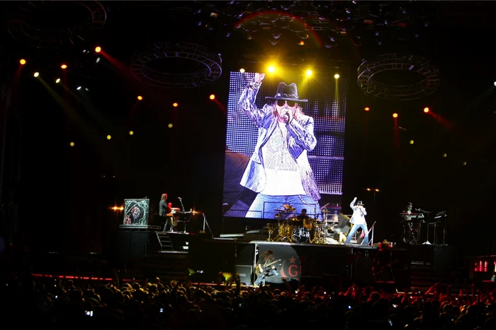Guns'n Roses pe scena Romexpo din septembrie 2010 FOTO Adevărul