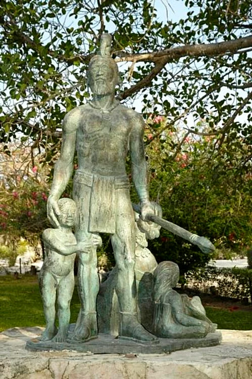 Statuia lui Guerrero din Akumal FOTO wikipedia
