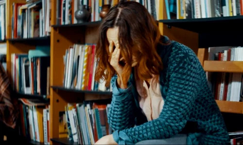 Carlas Dreams pe umerii tai slabi jpeg