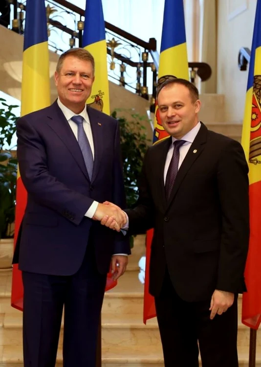 Andrian Candu a vorbit la telefon cu Klaus Iohannis FOTO Parlamentul Republicii Moldova