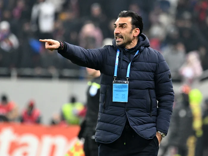 Elias Charalambous trebuie să-și remonteze echipa în câteva zile (FOTO: Facebook/FCSB)