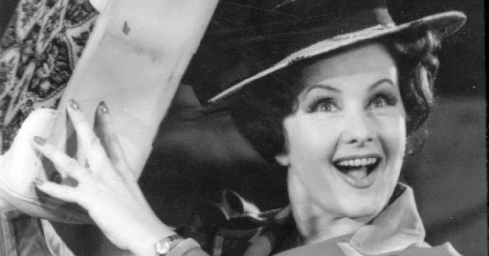 Stela Popescu, 90 de ani de la naștere. Povestea unei cariere strălucite, de la cuplul cu Ștefan Bănică la legendarul tandem cu Arșinel