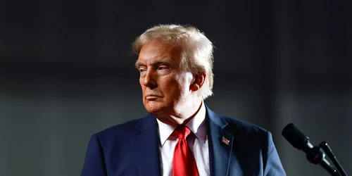 trump 2 foto facebook jpg