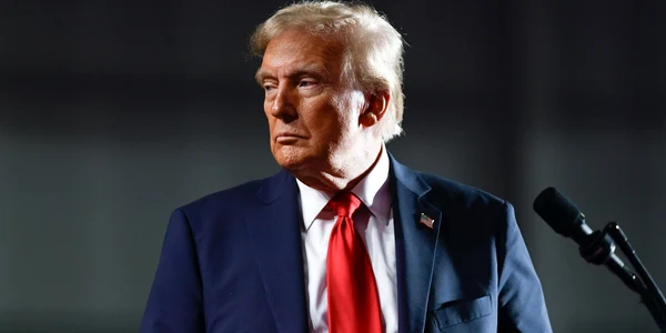 trump 2 foto facebook jpg