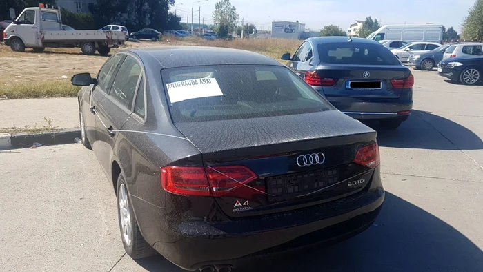 Oamenii își așteptau mașinile, dar iată-le sigilate de ANAF 