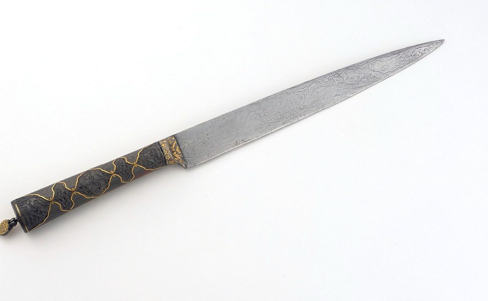 Arme și obiecte ritualice realizate cu materiale extraterestre. Descoperirile care arată că acum mii de ani oamenii foloseau metale din spațiul cosmic