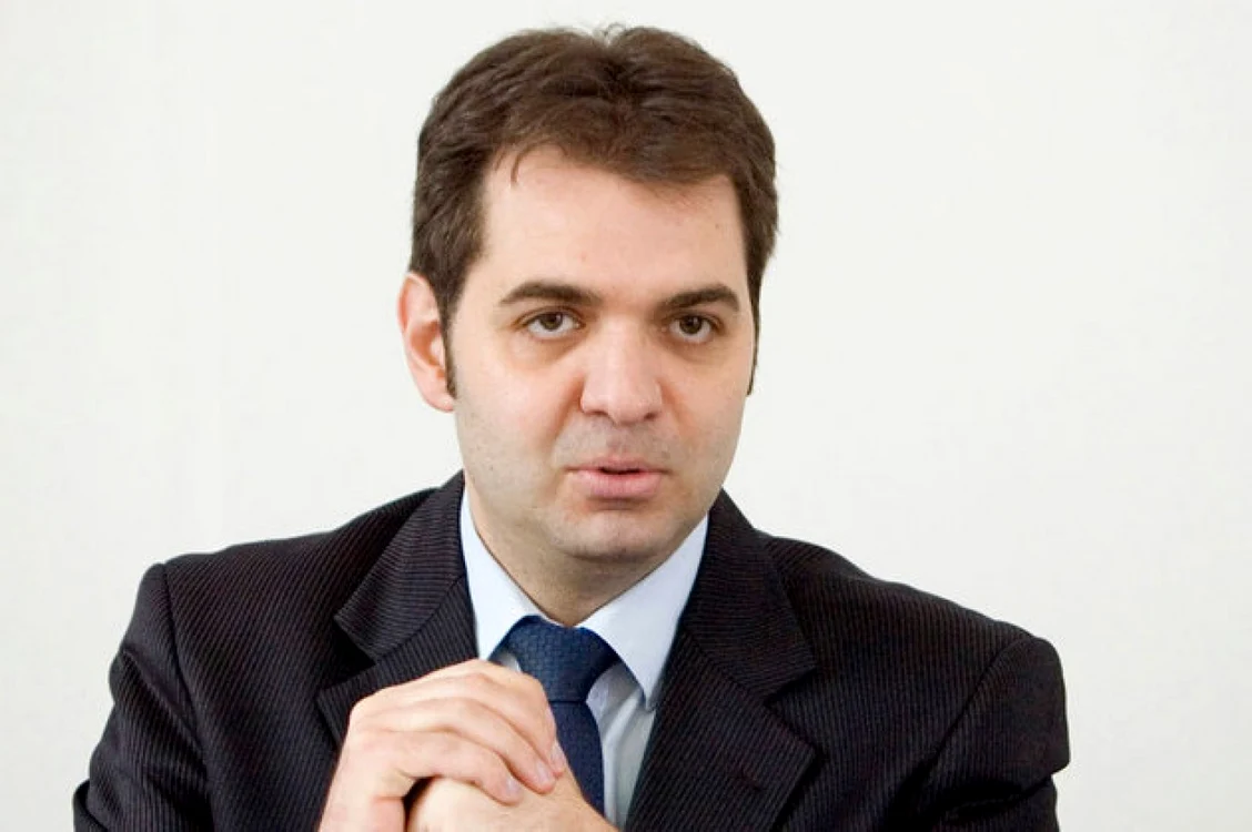 Antal Arpad este, totuşi, optimist că va câştiga Nicuşor Dan. Foto arhivă