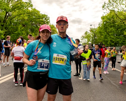Ana și Victor, implicați în misiuni umanitare FOTO: Habitat for Humanity România