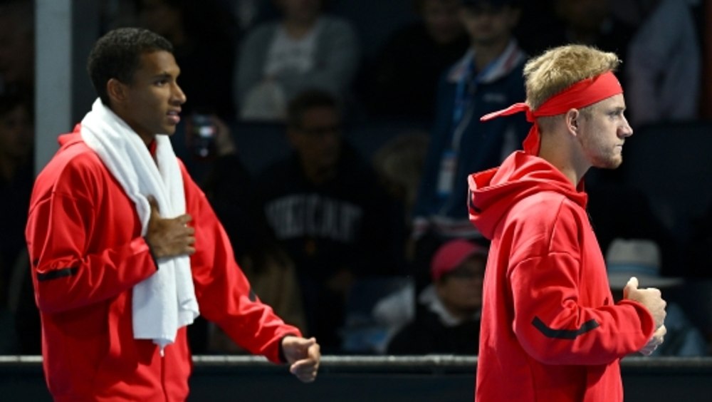 Australian Open: doi jucători au cerut să fie mutați pe alt teren, deranjați de zgomotul produs de ultrași