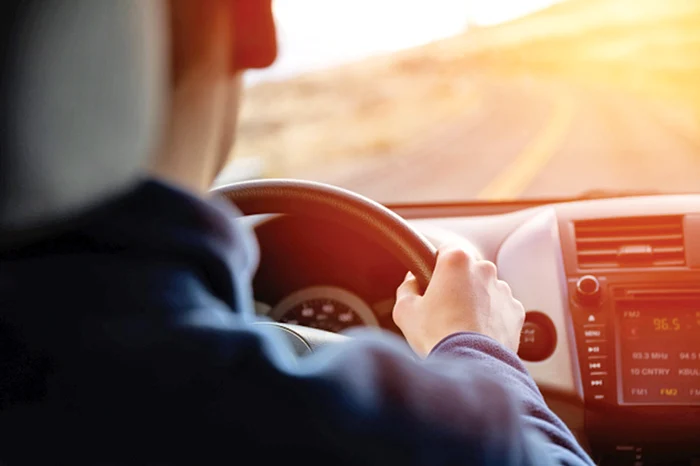 
    Băiatul de 16 ani  a condus 200 km  