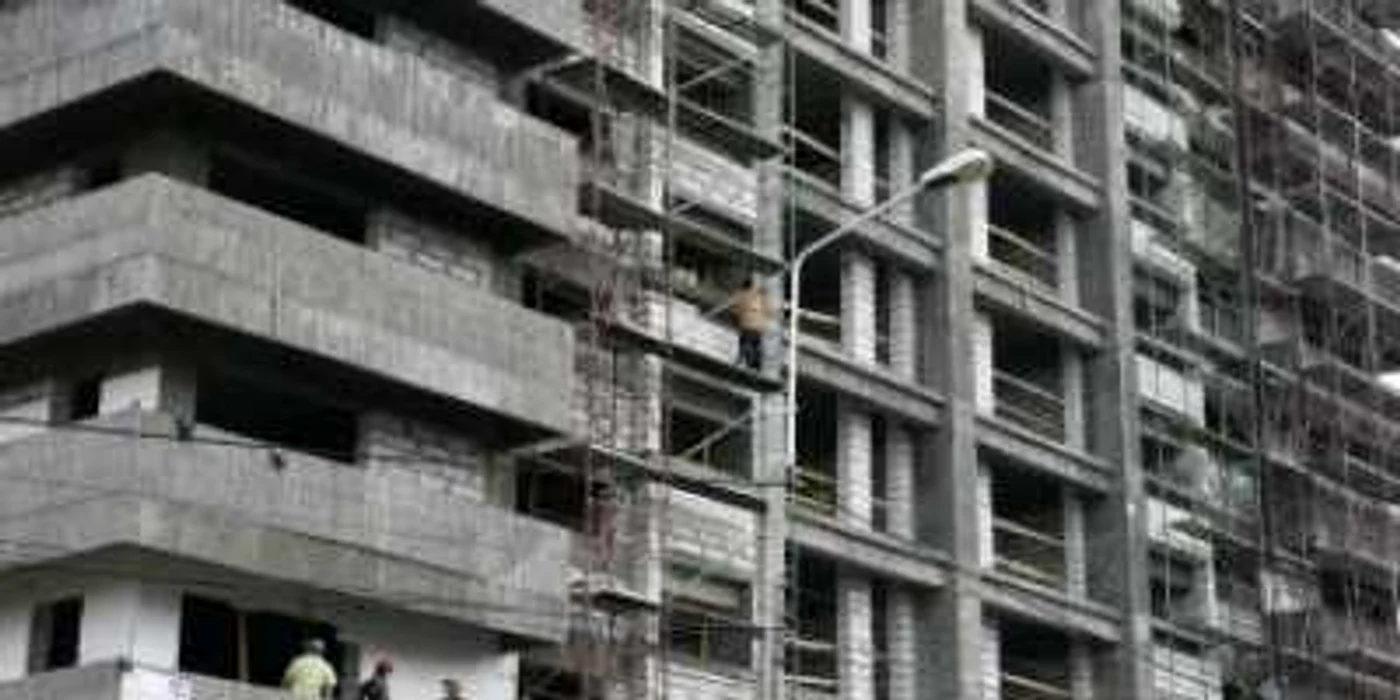 Craiova:Patronii care ridică blocuri fac avere din imobiliare dar nu plătesc TVA
