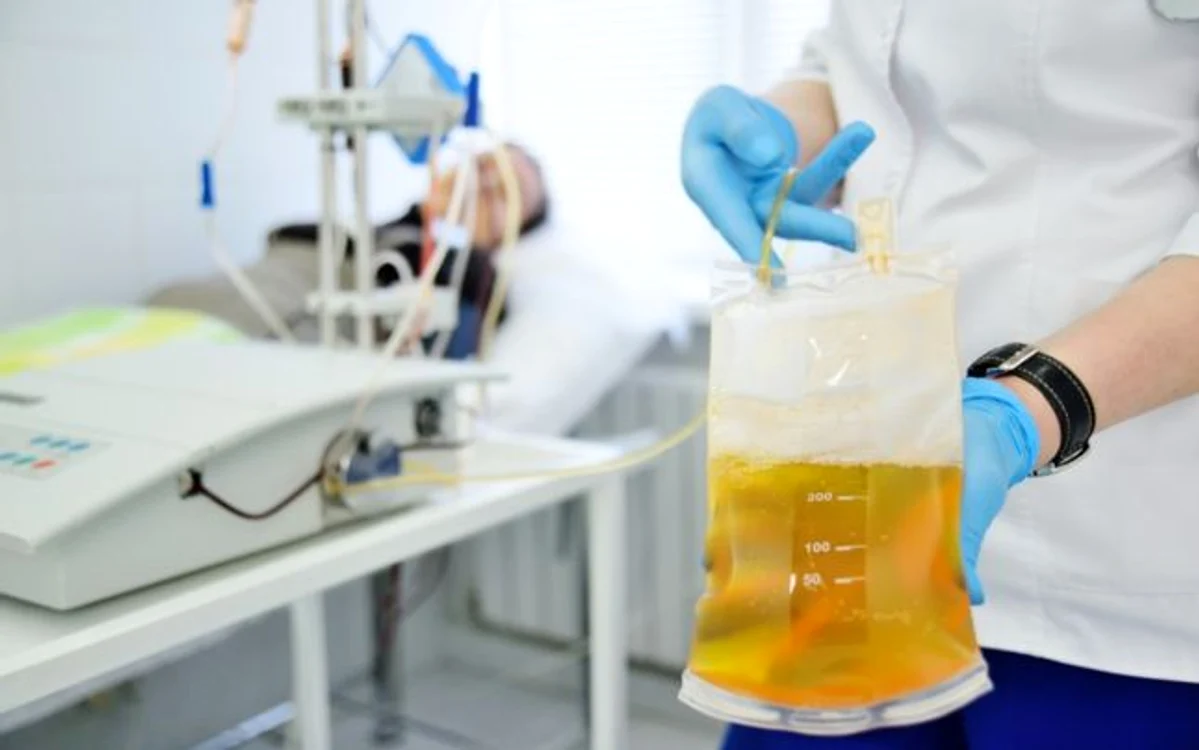 Plasma convalescentă îi ajută pe bolnavii de COVID-19