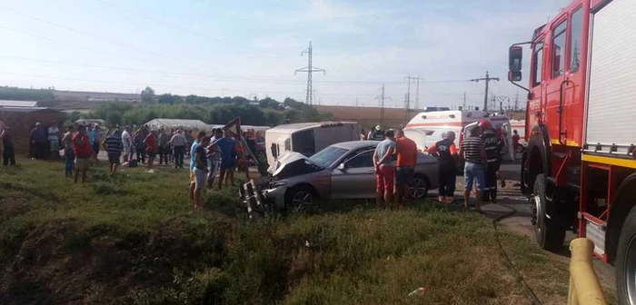 Imagine de la locul accidentului FOTO Grupul şoferilor gălăţeni