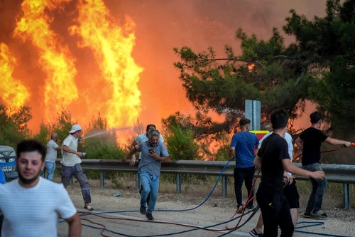 Incendii devastatoare in Bursa, Turcia FOTO Profimedia (2) jpg