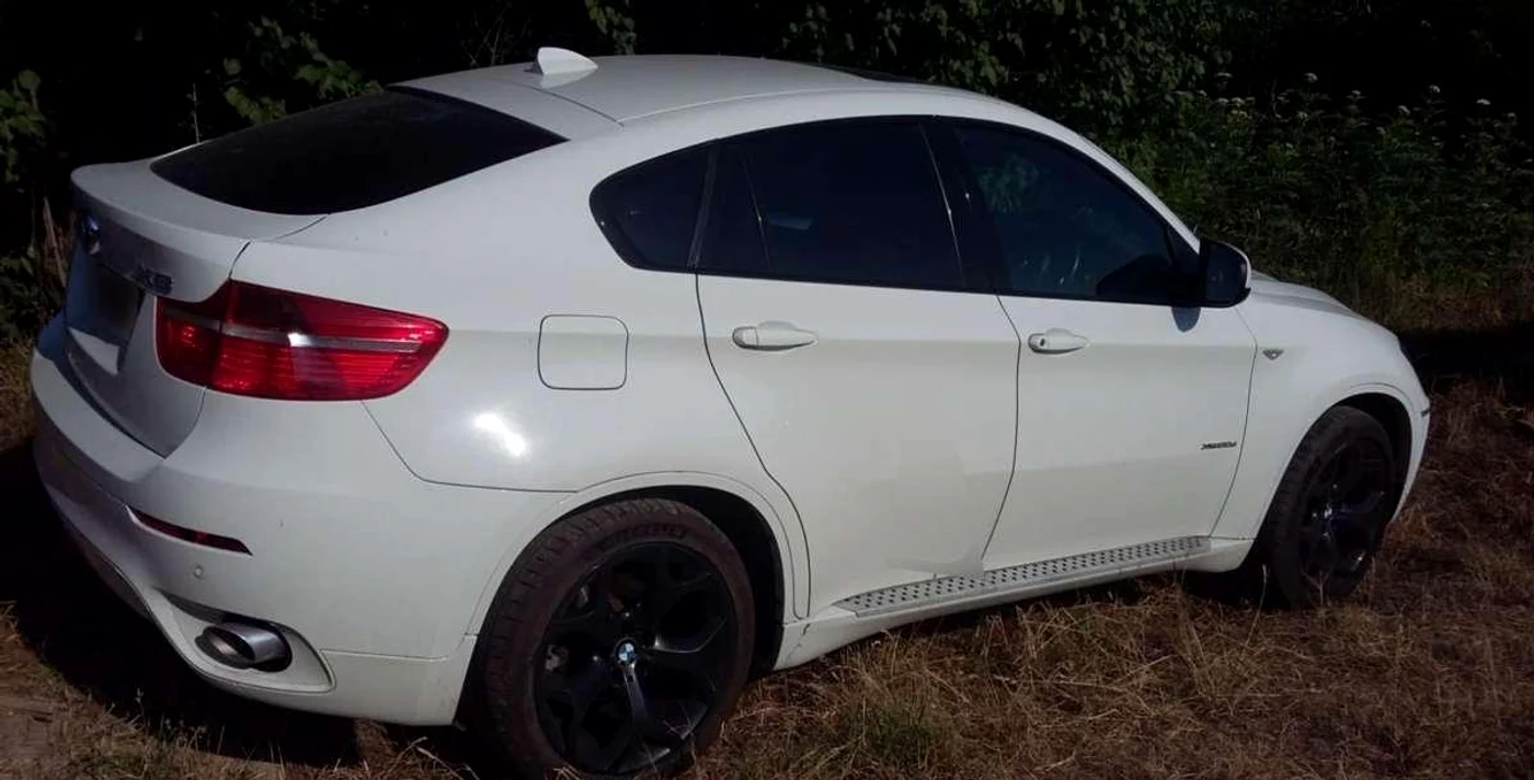 Acest BMW furat se află acum la sediul Poliției de Frontieră 