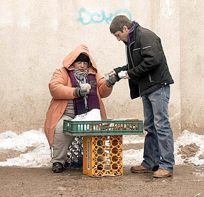 Reporterii Click! au cumpărat nestingheriţi de la bişniţarii din zona Obor