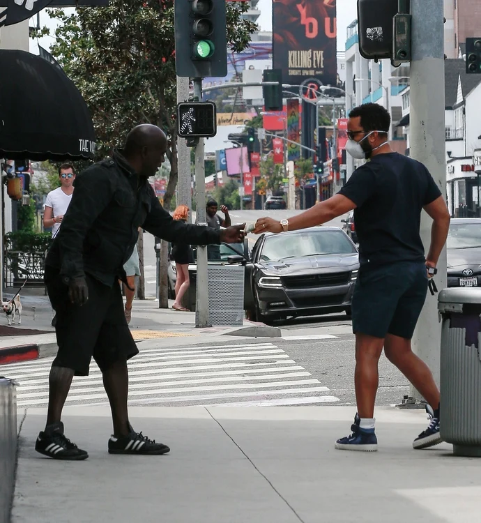 1 john legend da bani unui cersetor 1 jpg jpeg