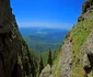 Punct de belvedere de pe Masivul Cozia în Parcul Național Cozia din Vâlcea Foto Centrul de promovare turistică Vâlcea