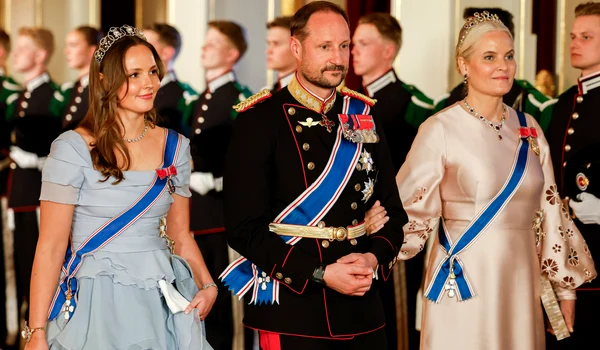 Prințesa Ingrid Alexandra, Prințul Moștenitor Haakon și Prințesa Moștenitoare Mette Marit, Profimedia jpg