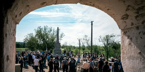 Monumentul de la Simeria. Foto Budai Honvédek