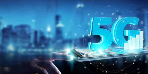 Smartphone 5G  oras retea 5G FOTO Shutterstock
