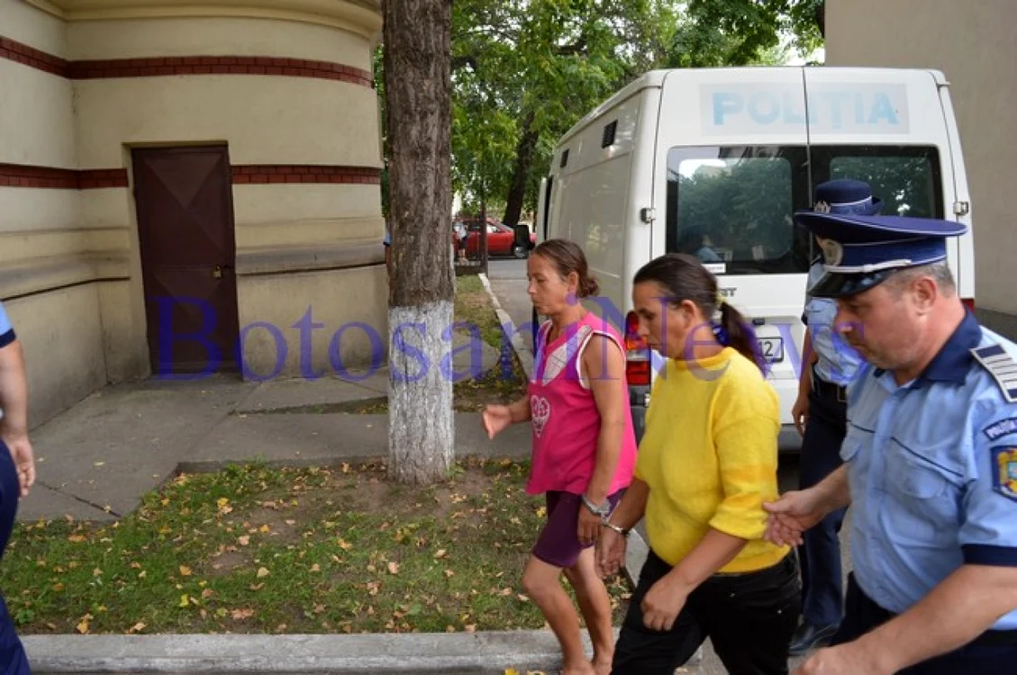 Mama şi mătuşa fetei abuzate au fost duse la audieri FOTO botosaninews.ro