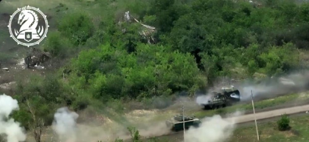 Confruntare de gradul zero între un M2 Bradley și un vehicul rusesc. Cine a câștigat VIDEO