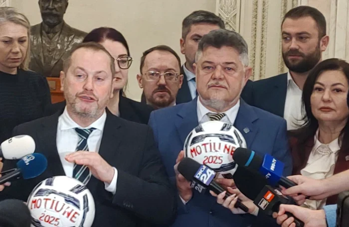 Ninel Peia (PACE - Întâi România) a depus la Senat şi Camera Deputaţilor moţiunea FOTO: Adevărul