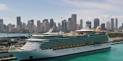 croaziera Royal Caribbean foto x jpeg