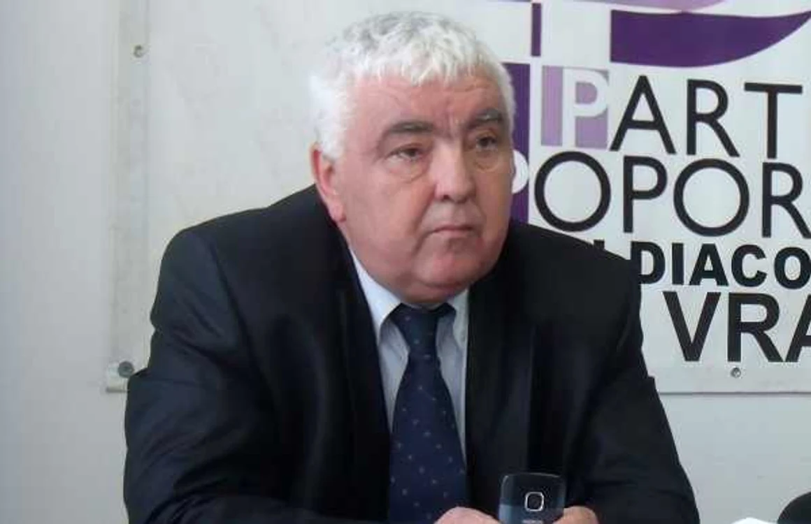 Aurel Bâcu, liderul PP-DD din consiliul local, a fost primul care a solicitat spaţiul de la Punctul Termic Nr. 8