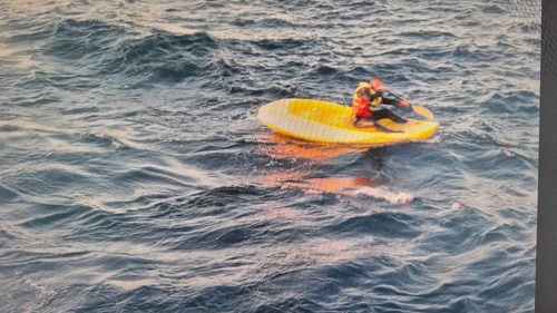 Comandatul Rădulescu a salvat viata unui om în apele australiene Foto Sindicatul Liber al Navigatorilor (2) jpeg