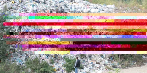 Neamţ: Nemţenii ascund gunoiul sub baraj