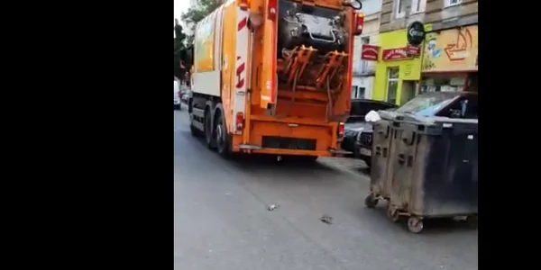 sobolani care sar din masina de gunoi în Viena