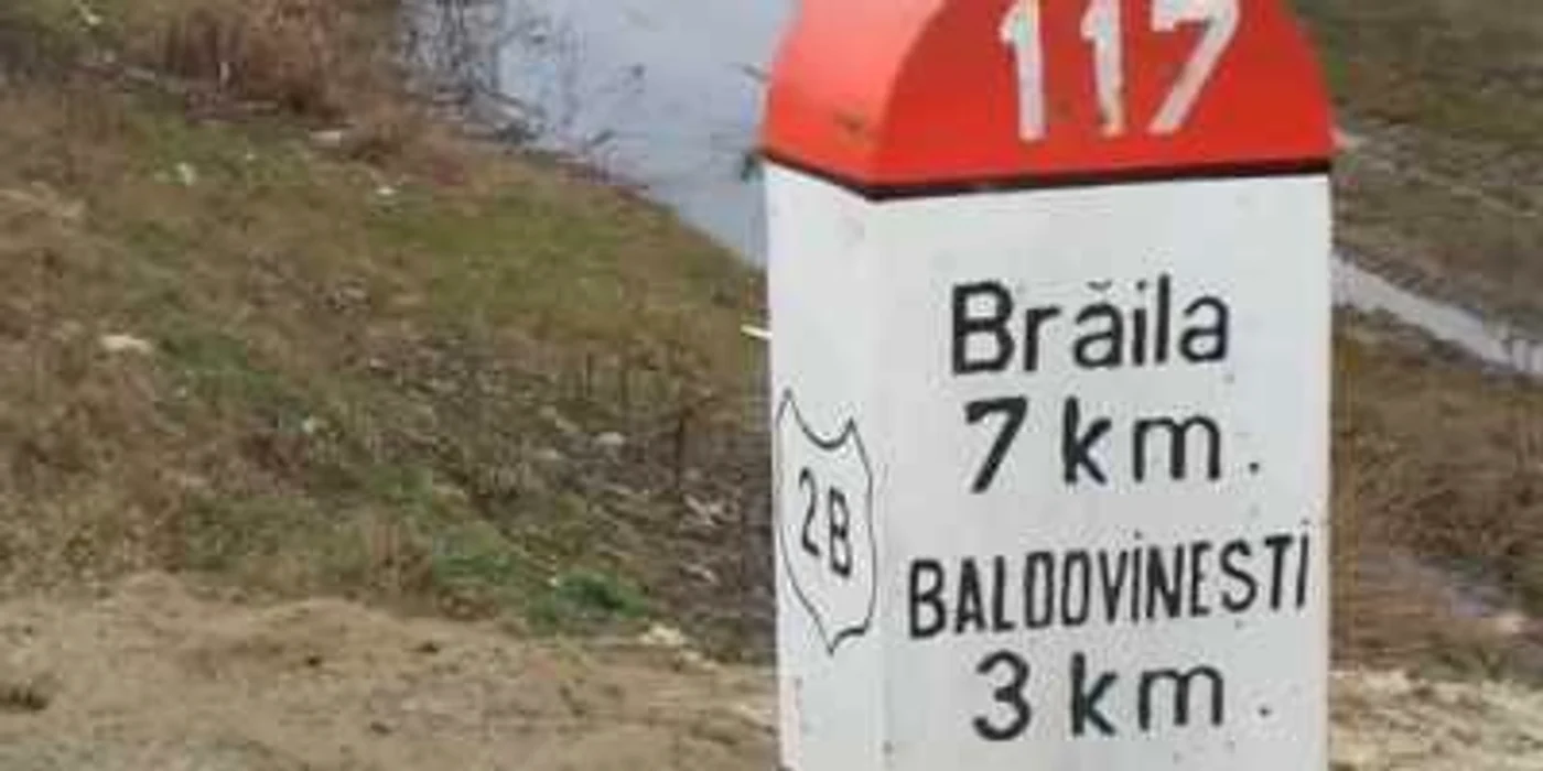 Borna kilometrică devenită virală pe Internet