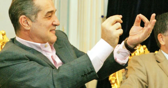 Gigi Becali este acuzat de sechestrare de persoane