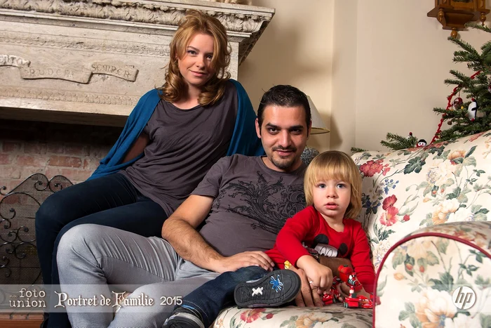 Aela Cotabiță și Marius Deak formează un cuplu din 2012 și sunt căsătoriți din august 2014. Cei doi au un băiețel, Tudor Alexandru, și anul acesta familia lor se va mări din nou