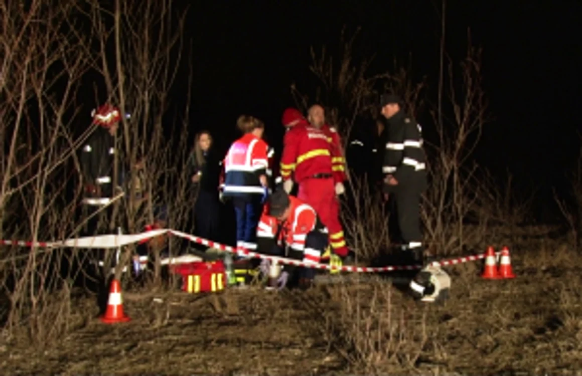Tragedia este cu atât mai mare cu cât şi fratele victimei a căzut de pe acelaşi pod, în urmă cu câţiva ani, rămând paralizat