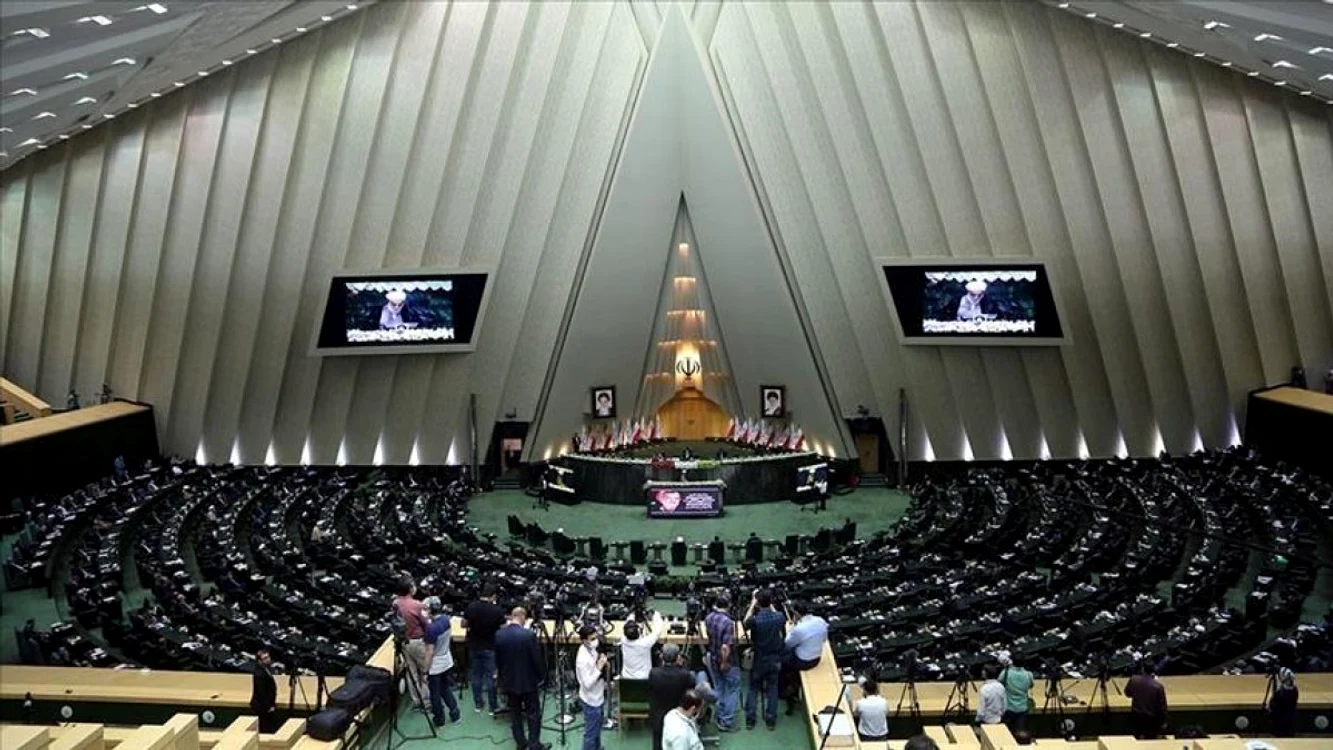 Până acum, în Iran, vinerea era singura zi de odihnă. Foto: Teheran Times