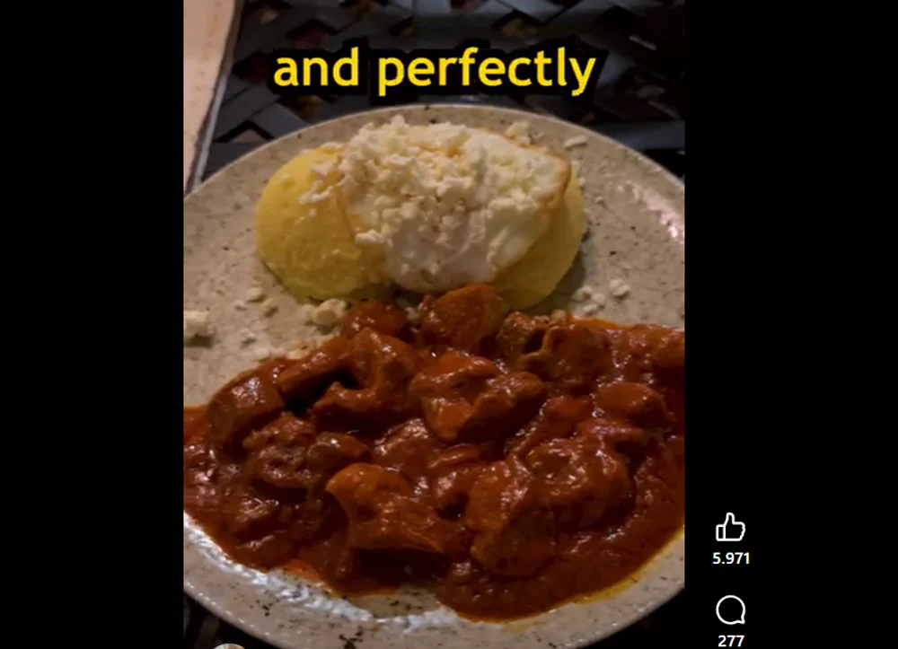 „Se servește într-o pâine ridicolă”. Reacția unui turist britanic în România, după ce a mâncat ciorbă de fasole în pâine