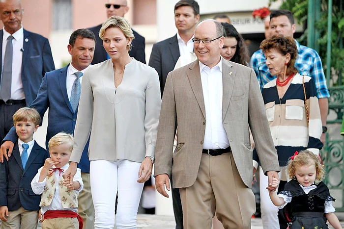 Prinţul Albert II de Monaco (60 de ani). Avere: un miliard de dolari