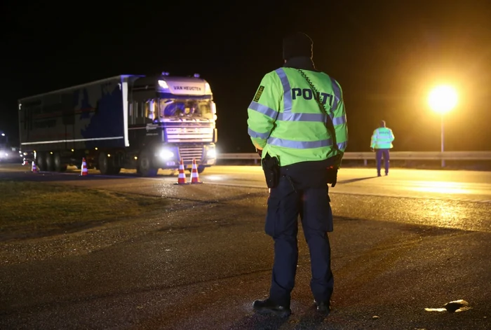 Românul a fost amendat de poliţiştii care i-au şi confiscat camioanele FOTO Arhivă Getty Images