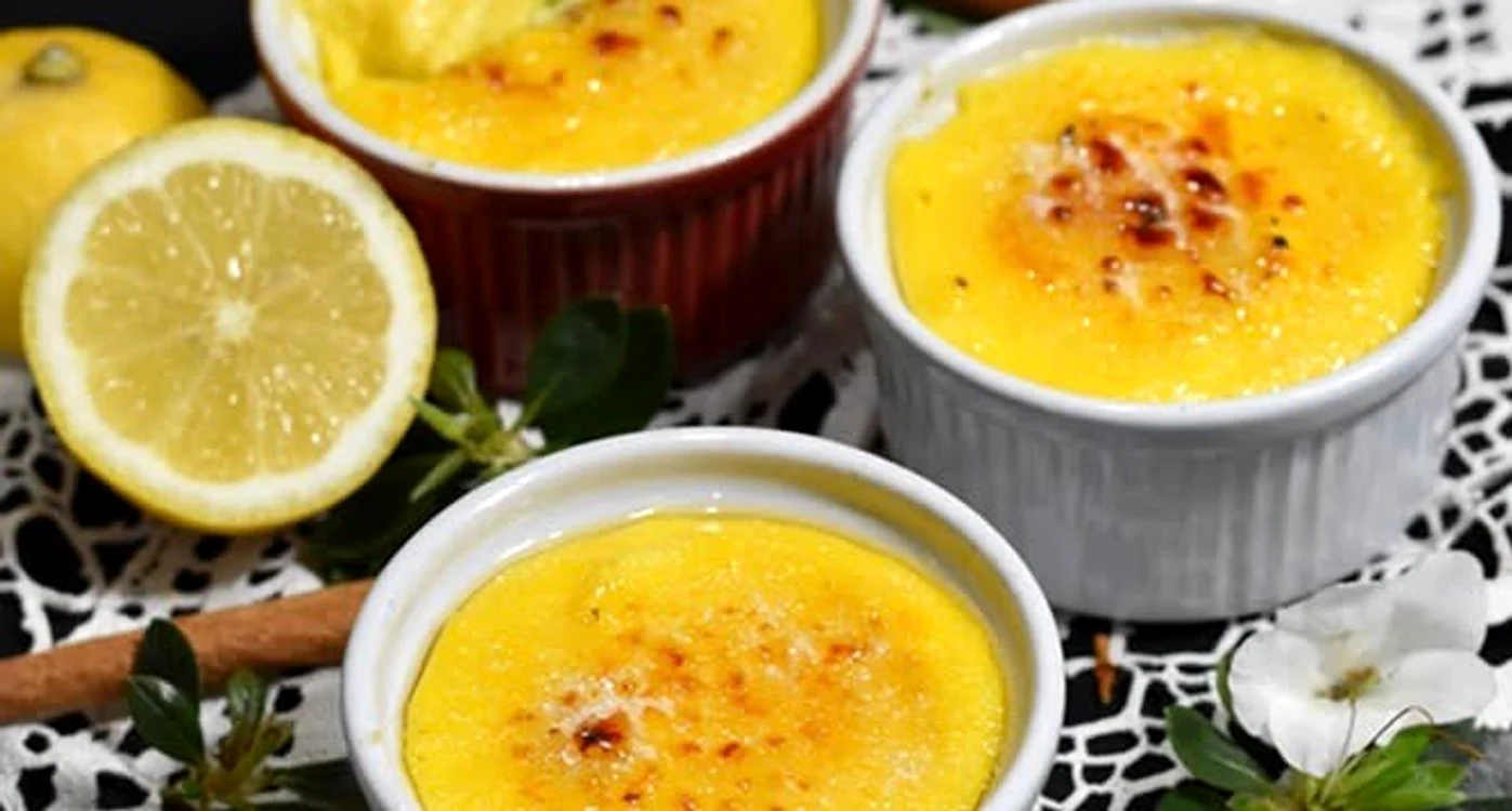 Crema catalană, un desert delicios foto: Facebook 