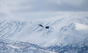 Avion de vânătoare F-22 de la Baza comună Elmendorf-Richardson, Alaska FOTO Profimedia 