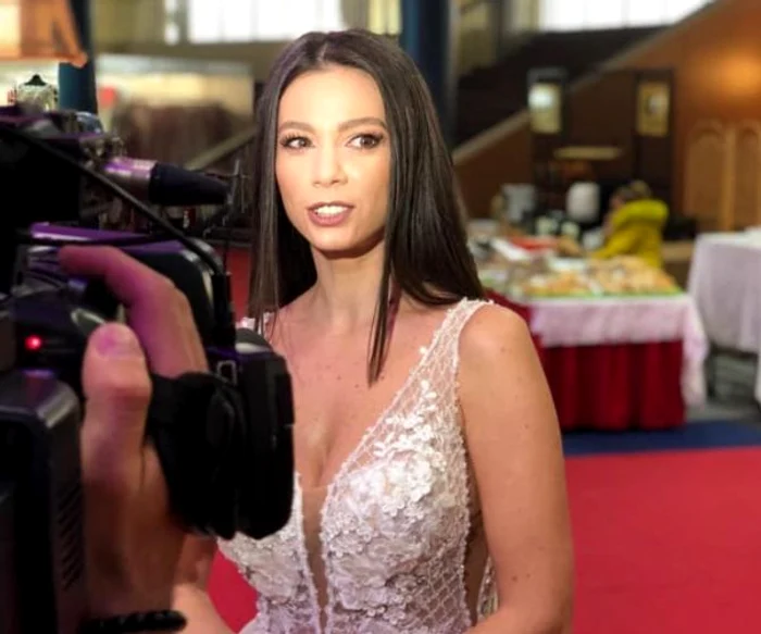 
    Fosta asistentă TV voia tripleți, ca sora ei, dar s-a răzgândit după eșecurile în dragoste  