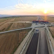 Asfalt pe Autostrada Sibiu Făgăraș  Foto Daniel Guță  ADEVĂRUL (3) jpg