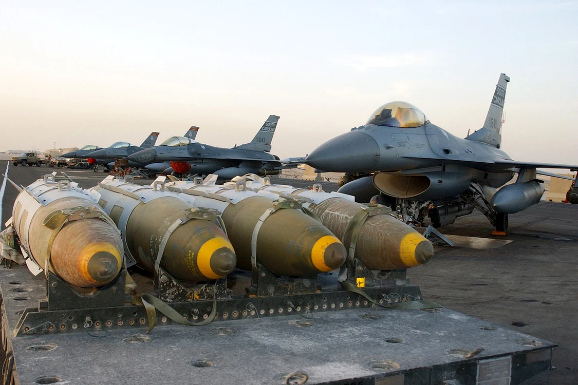 SUA au furnizat Ucrainei muniții inteligente JDAM FOTO US National Archives 