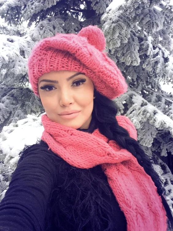 
    Vestea că este însărcinată i-a unit, se pare, pe cei doi iubiţiFoto: Arhivă personală  