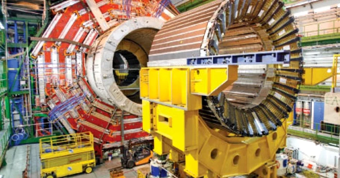 LHC este maşinăria gigant care testează natura materiei 