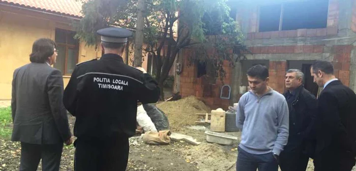 Şantierul ilegal a fost verificat inclusiv de primar, şeful Poliţiei Locale şi arhitectul-şef FOTO debanat.ro